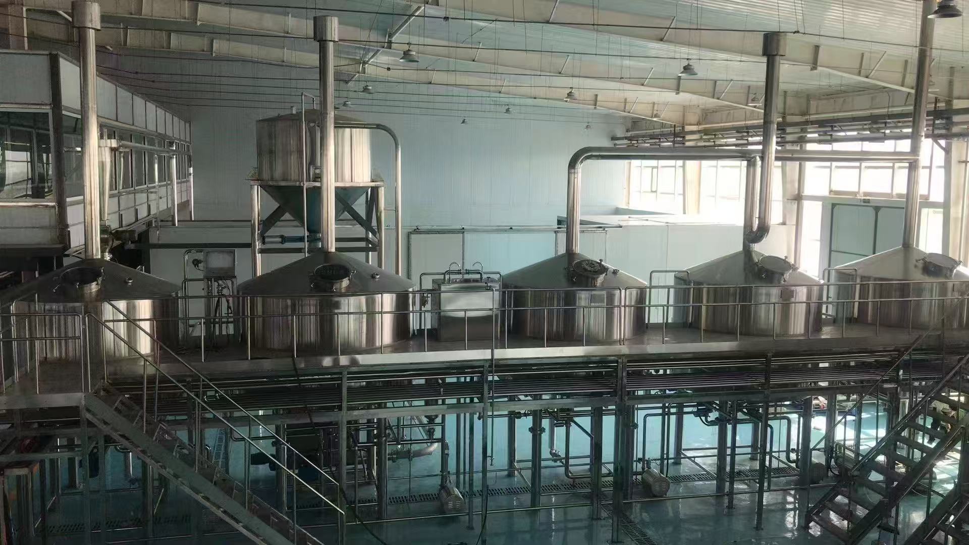 灵丘精酿啤酒设备厂—精酿啤酒设备主要生产工艺与核心技术